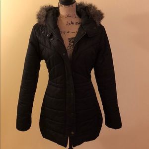 Black winter jacket with gray fur hood